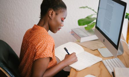 woman in front of her computer